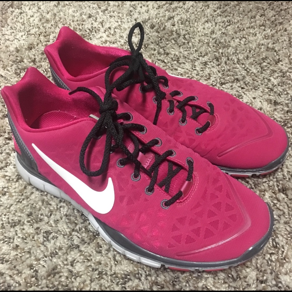 Pink Nike's shoes